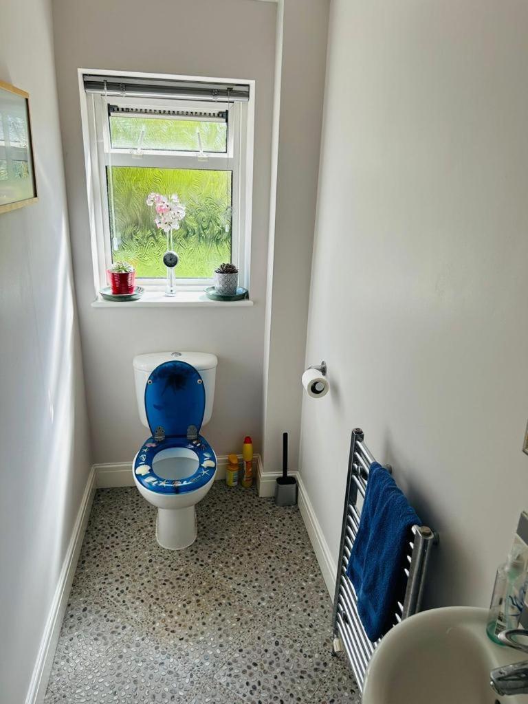 Serene Spacious Room Staines-upon-Thames Exteriör bild