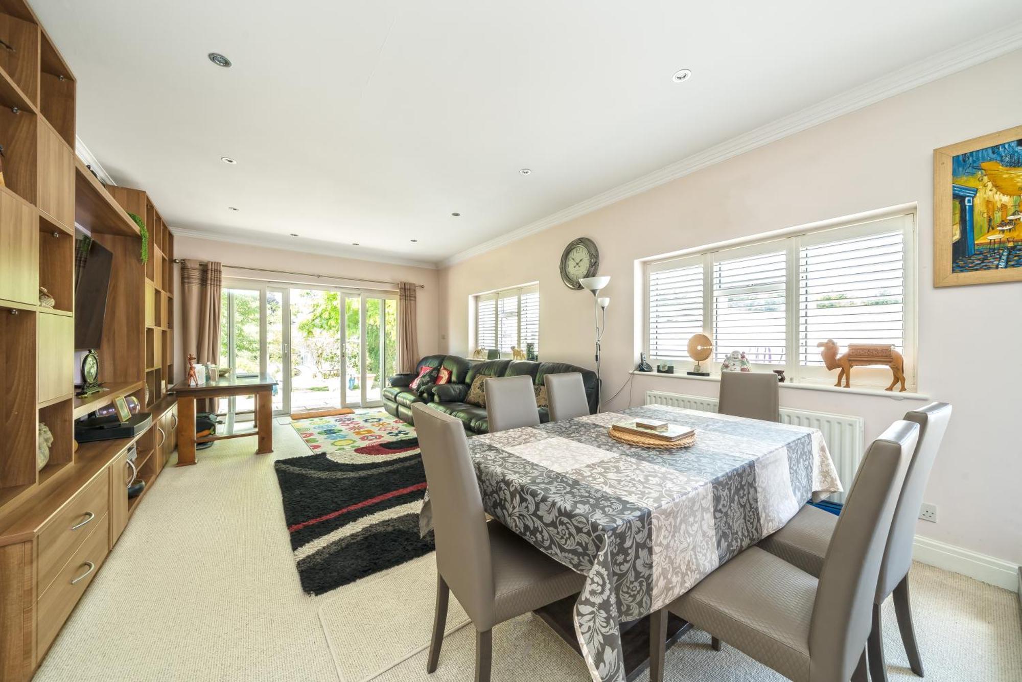 Serene Spacious Room Staines-upon-Thames Exteriör bild